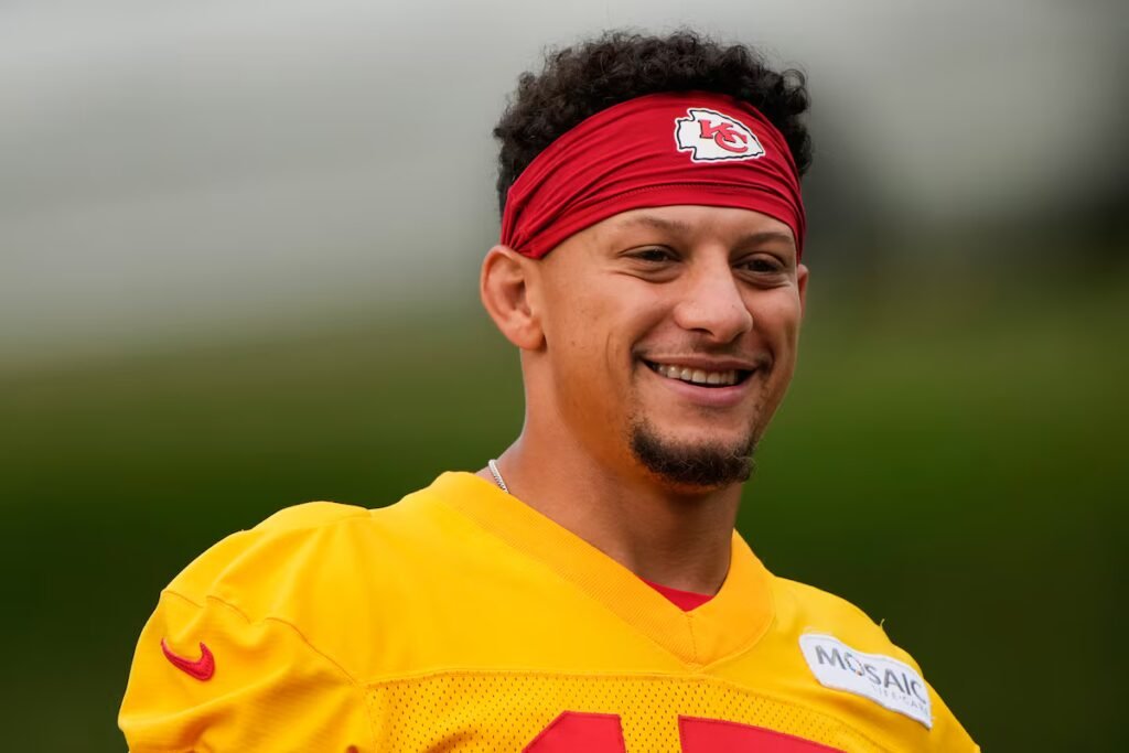 Mahomes, Parsons and trio of 49ers highlight NFL stars returning from injuries this season