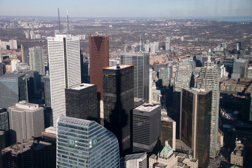 H&R REIT CEO to buy 0-million worth of properties to smooth way for takeover bid