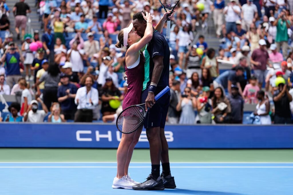 Spouses Elina Svitolina and Gael Monfils reach U.S. Open mixed doubles semi-finals