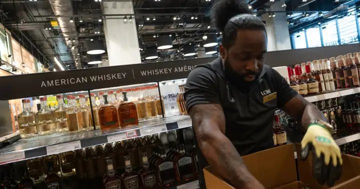 Even if U.S. alcohol returns to provincial shelves, will Canadians buy it? – National