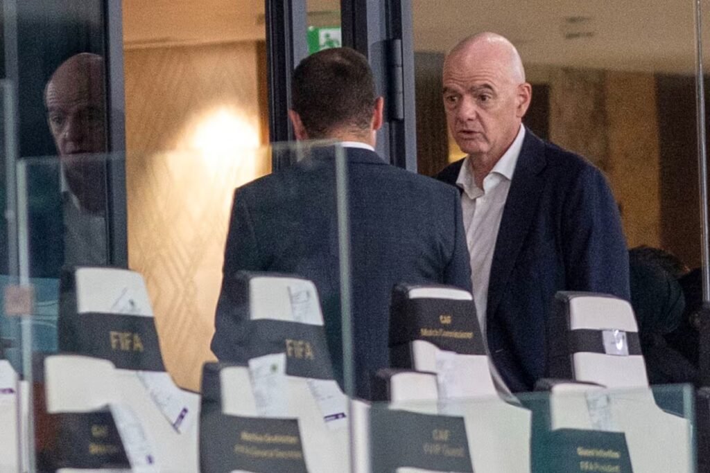 Mexico, Argentina back Infantino amid growing FIFA backlash