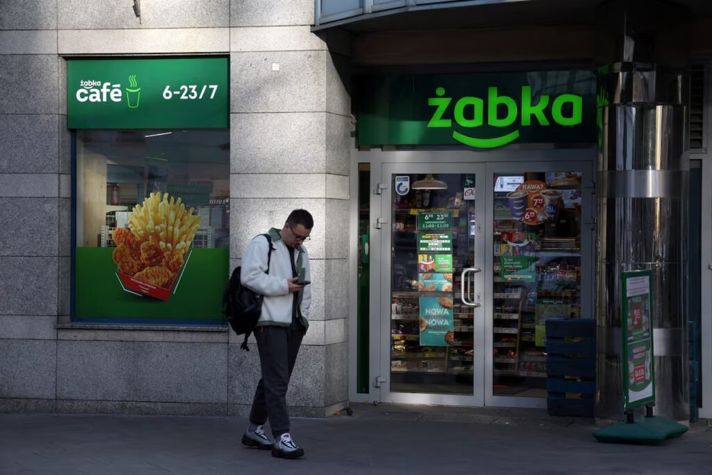 Couche-Tard launches tender offer for all shares of Polish retailer Zabka