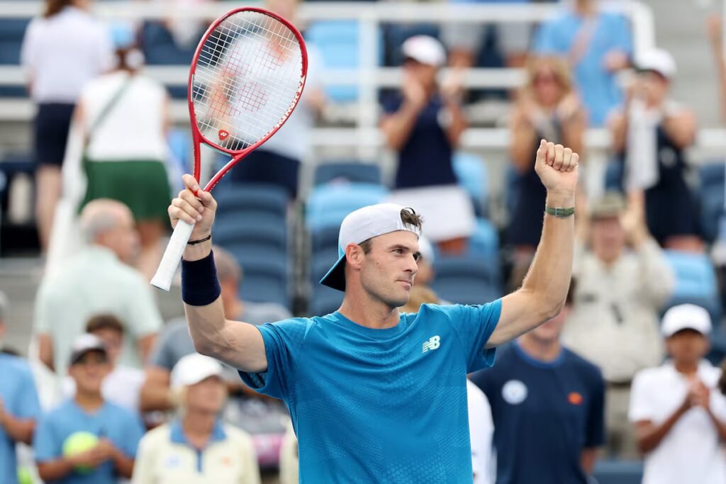 Three-set wins by Tommy Paul and Jessica Pegula cap big day for Americans at Cincinnati Open
