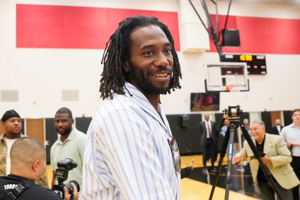 Here’s a suggestion on the Kawhi Leonard-Clippers drama – forget it happened