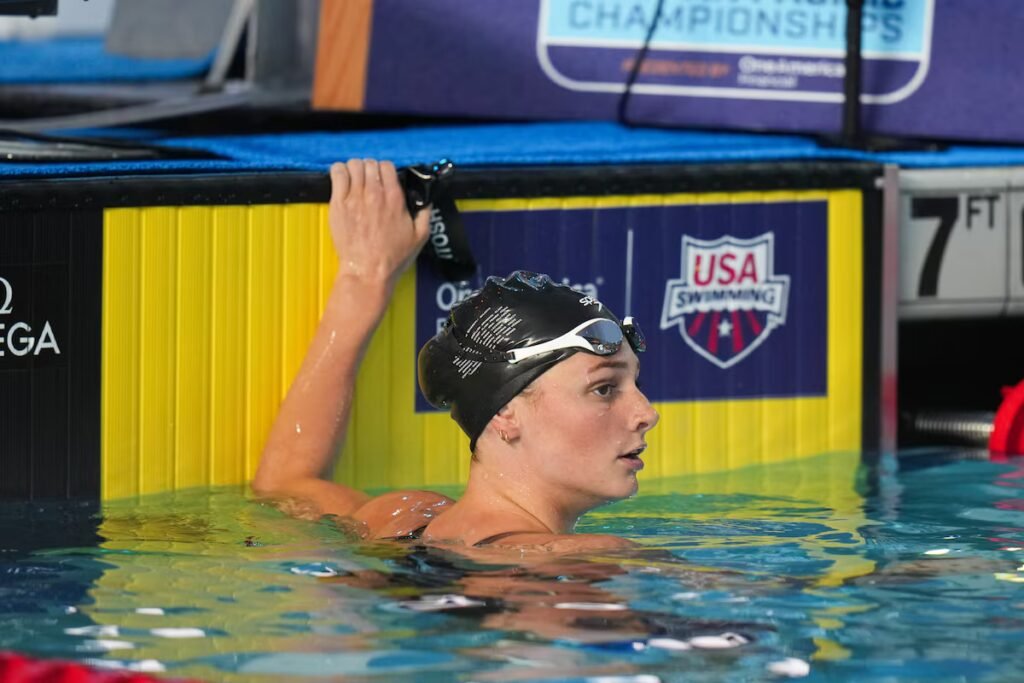 Summer McIntosh misses 400m free final at Pan Pacifics