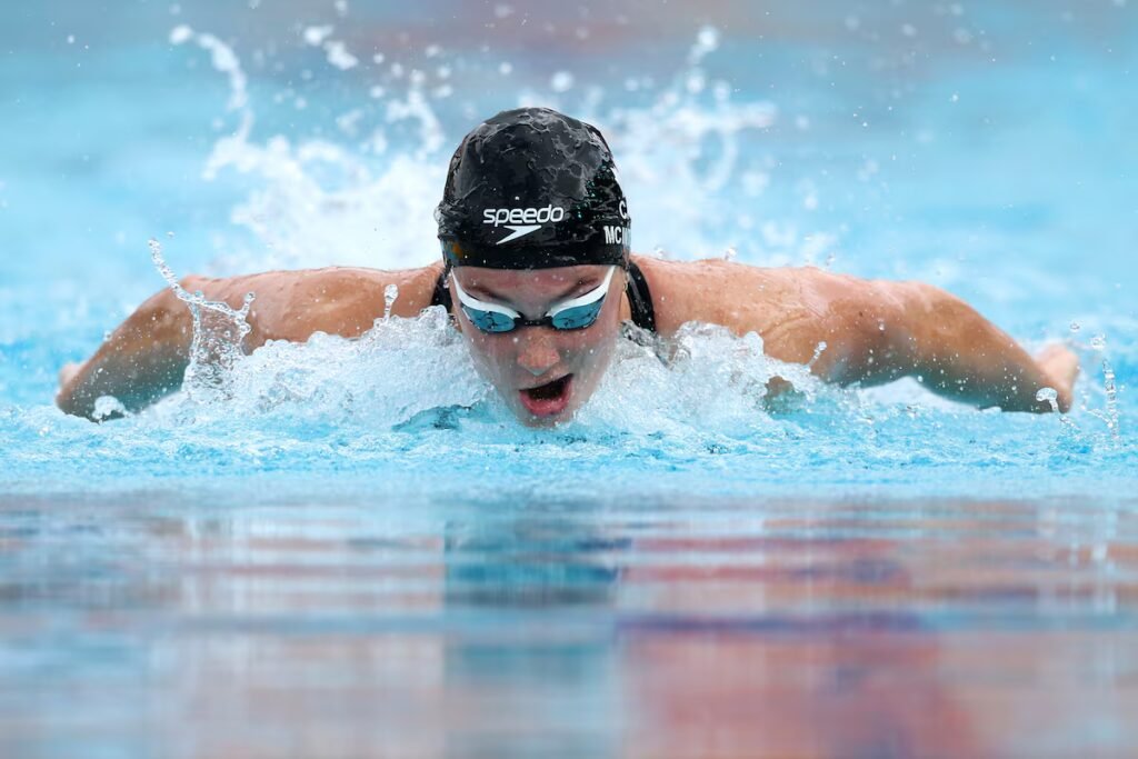 Summer McIntosh sets Pan Pacific record in 400 individual medley