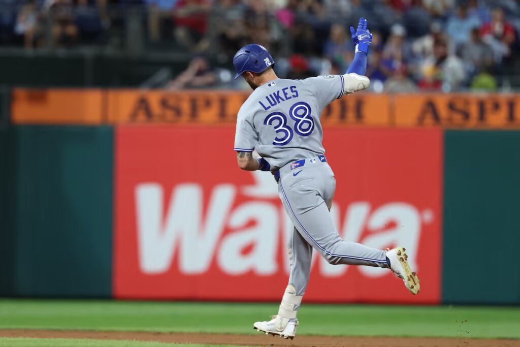 Lukes hits two-run shot in 11th, Scherzer moves into top 10 all-time in strikeouts as Blue Jays beat Phillies