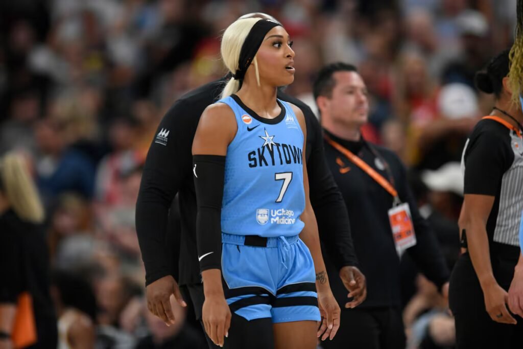 Sky’s Carrington says she never claimed that Flagrant 2 foul on her was white privilege