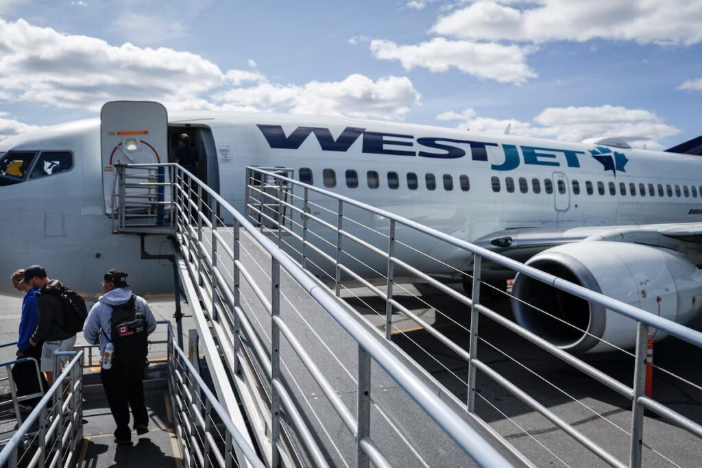 WestJet must scrap weight cap on power wheelchairs, transport regulator rules