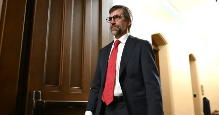 Steven Guilbeault steps down as MP for Laurier–Sainte-Marie
